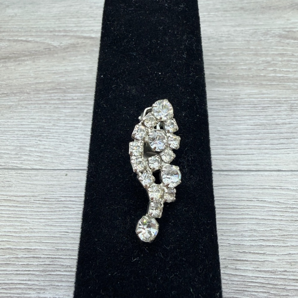 Elegant Silver Tone Crystal Brooch